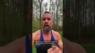 Почему ваша собака ест траву?