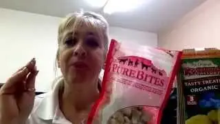 7/14 lunch store owner eats pet food for a month to promote ingredient awareness
