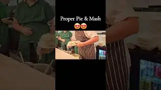 Proper Pie & Mash in London. #fordcustomcamper #london #food #properfood#weekend #yorkshire