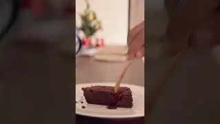 Trying Jamaica rum cake, Christmas cake, liquor, baking, delicious