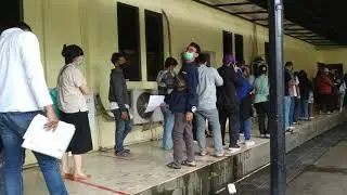 ANTRIAN PANJANG PENGAMBILAN NOMOR E-KTP