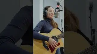 Ellie Benn &ndash; Home (Live Akustik Performance im Rabbit Radio Studio)