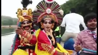 A rare video of Puneeth Rajkumar spending good time with his co-artists