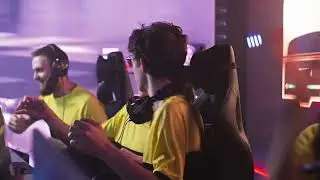 VideoVault Stock Video: Professional e-sports players celebrate winning the round