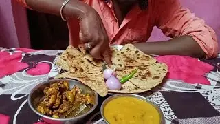 Asmr eating delicious food Chicken kasa !! Aloo Kadi !! Tawa Paratha with tawa Roti !! mukbang !!
