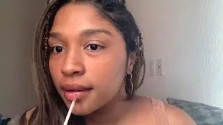 ASMR- 20 fatos sobre mim.( sussurros relaxantes)