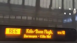 Merkwürdige Stationsnamen auf der Zuglauftafel vom RE6