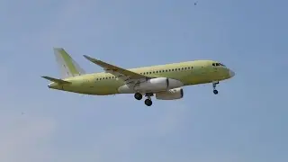 Yerli sistemlerle donatılan Rus yolcu u&ccedil;ağı SJ-100 ilk test u&ccedil;uşunu tamamladı
