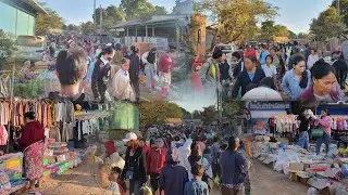 ตลาดนัด บ้านหาด บรรยากาศคึกคัก