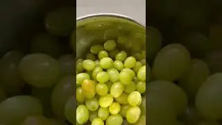 ASMR Green Grapes #eating #asmr #yummy #crunchy #vlog #foodie