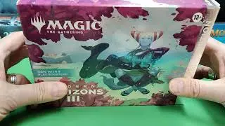 Modern Horizons 3 Gift Bundle. What's inside? Happy New Year!