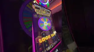 This is what reaping the benefits of Jay Fructose proximity looks like 😎💯 #venetianlasvegas #slots