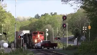 CN SUX! CN 8804 at Dock Siding (18MAY2017)