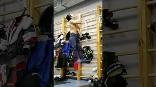 5 one arm pull ups +7,5 kg