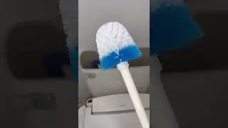Как почистить сливной бачок унитаза 🚽 #советыпочистке #чистаяваннаякомната #туалет #чистотатуалета