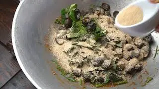 Freshwater Snail with Roasted Rice Powder - Thai Recipe | Original Thai Food