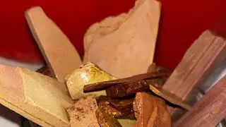 Wet red and yellow broken unshaped crunch | mask girl crunch 