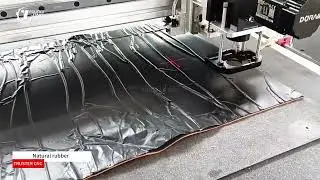 Natural rubber cutting machine equipped with large servo cutter