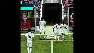 how did this go in?! 😱 #easports #fifamobile #fcmobileid #fifa22 #fifa23 #teamcrazyy