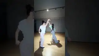 this duet dance #빌려온고양이 #Billyeoon_Goyangi #Do_the_Dance #MOKA #모카 #IROHA #이로하 #ILLIT #아일릿
