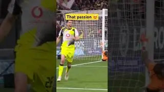 First one for Anselmino ⚽️🖤💛