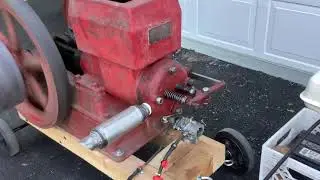 Vintage Acadia Make and Break Gas Engine