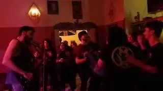Spinecrusher -  Crypts of Slaughter (Live in Club Piano Tg-Jiu)