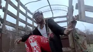 Looking For Red | Prod By AyeLavish | Shot By SauceCreations 
