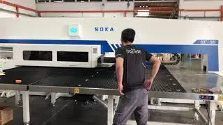 CNC Turret Punching Machine/Automatic Hole Punching Machine/CNC Punch Press Price