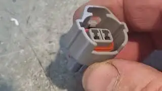 Toyota and lexus especially 1uz and 3uz injector connector differences
