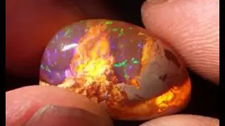 Mexikanischer Feueropal Cantera 15 ct