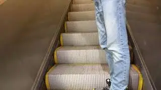 Timelaspe of (Unknown Brand) Track 1/2 Escalator at SEPTA 30th Street Station - Philadelphia PA