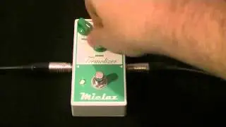 MICLAZ TREMOLIZER - excellent tremolo guitar pedal effect - www.miclaz.com