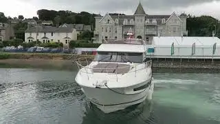 Prestige 460 Joystick Maneuvering Demonstration