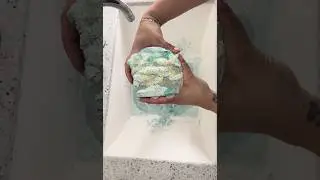 SPONGE Squeezing with Bubbles #asmr #fun #shorts #relaxing #cleaning