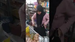 Pelayan Toko Idaman