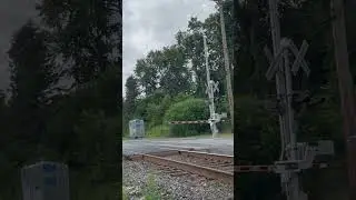 GP40PH-2B 4214 trailing at High Street in Hackettstown #train #railfan