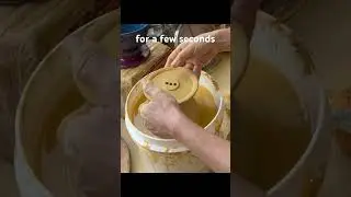 Simple clay rehydration hack #potter #potterytechniques #ceramic #pullinghandles #potterytips #clay