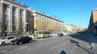 Воркута и весна. 7 марта 2016. Улицы солнца и снега.