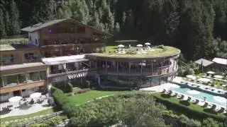 Außenaufnahmen riprese aeree Sommer estate Hotel Leitlhof Dolomiten