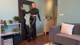 How I introduce my leather outfits 😎 #leatherleggings #leatherdress #overkneeboots