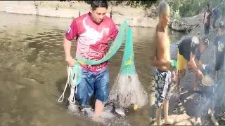 PESCANDO para la sopa ala ORIA del r&iacute;o 