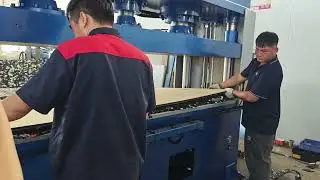 200 tons 2500&times;900 mm Vertical hydraulic foam die cutting press machine