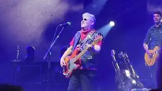 Negras como a noite- Xutos e Pontap&eacute;s- Meo Arena