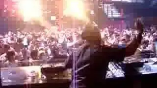 ErIcK MoRiLLo LiVe @ ShE!!!