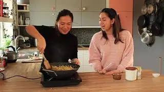STEGTE RIS --  Nemt og l&aelig;kkert asiatisk mad