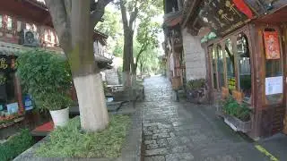 Walking through Lijiang in Yunnan Province, China (4K walkthrough)