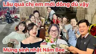 Nấm Bee xúc động khi thấy chị em team Khương Dừa tụ hội đông đủ mừng sinh nhật bất ngờ tại HQ NSMV!