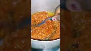 jollof rice with fried goat meat 🍖