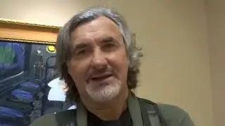 Александр Косенков на выставке 